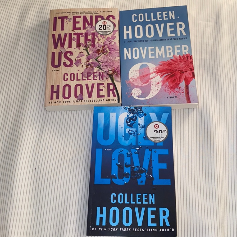 Colleen Hoover book bundle